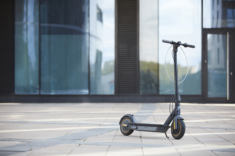 Monopattino Elettrico Segway_ Mezzo Di Micromobilità Elettrica